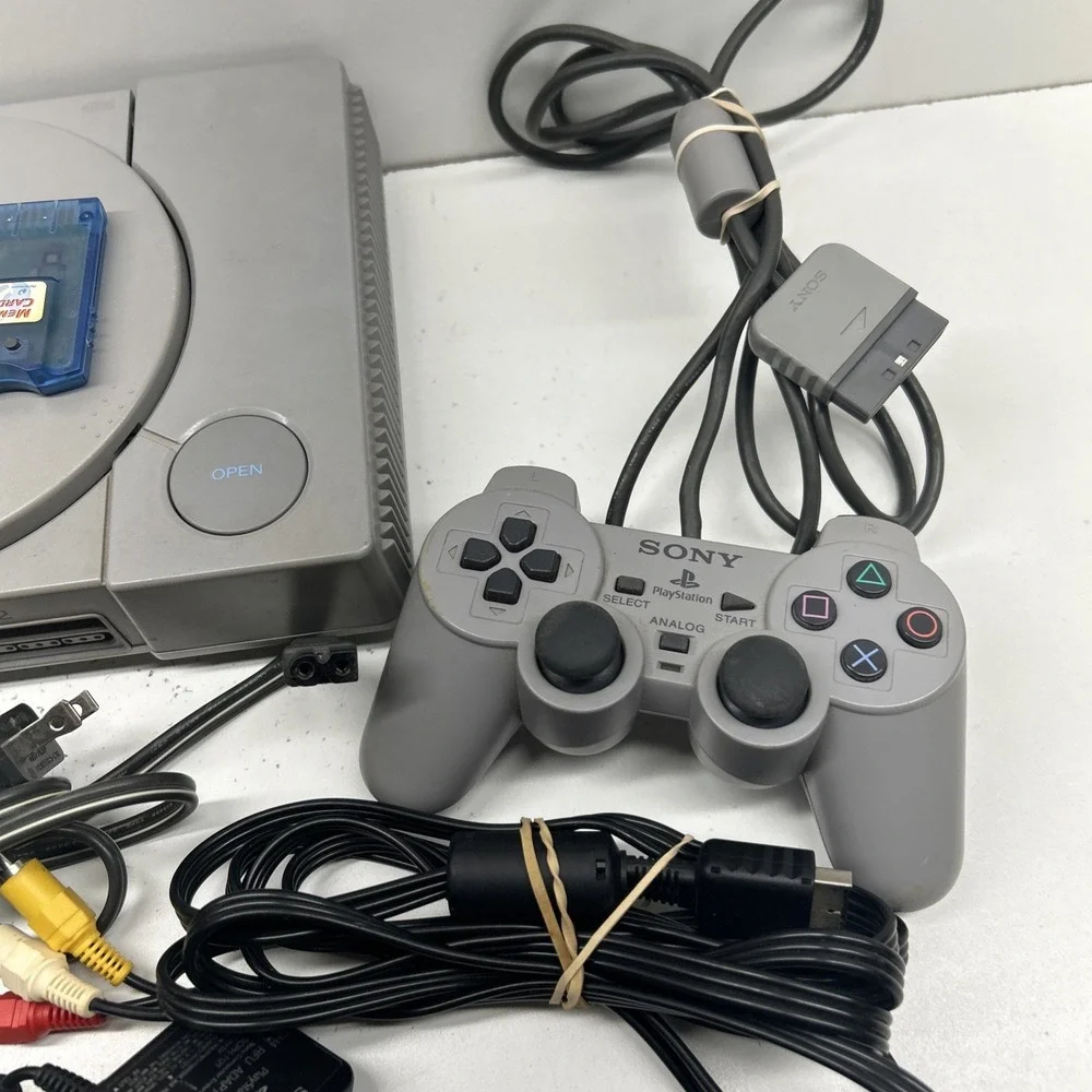 Sony PlayStation PS1 SCPH-5501 Bundle With 7 Games- Tested - Working